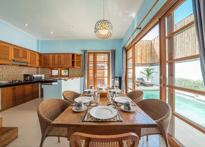 Exclusive 3br Pool 700m From